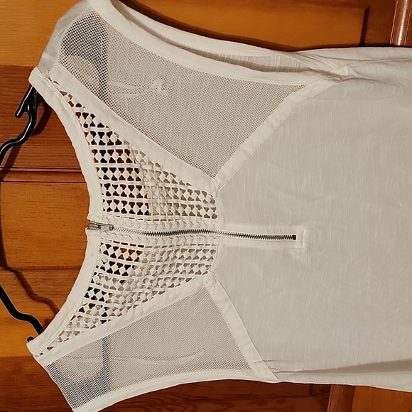 American Eagle White Tank Top - Picture 5 of 8